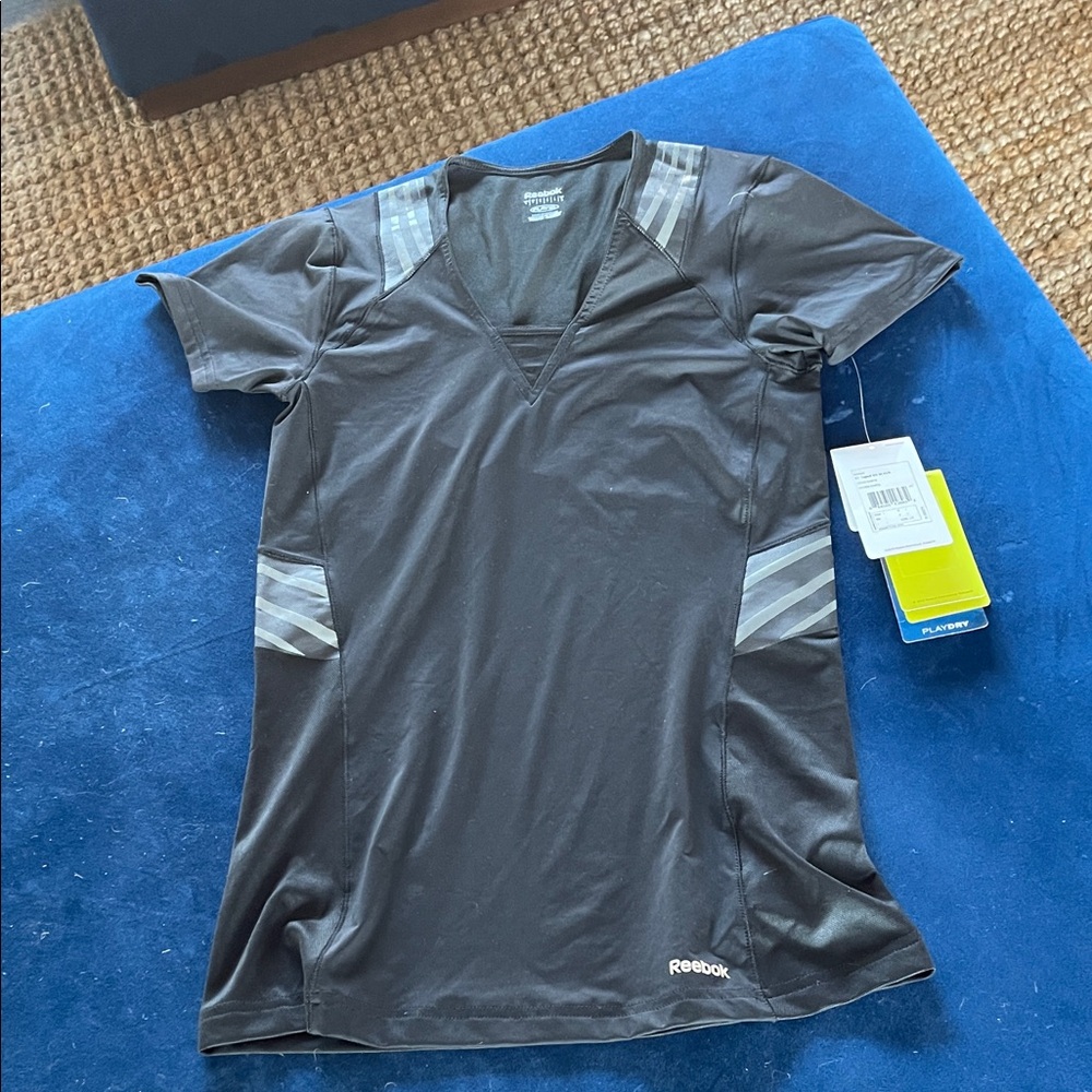 Reebok Black and Gray Women's Athletic Shirt